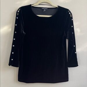 Cable and Gauge black velvet cutout sleeves w faux crystals blouse size medium
